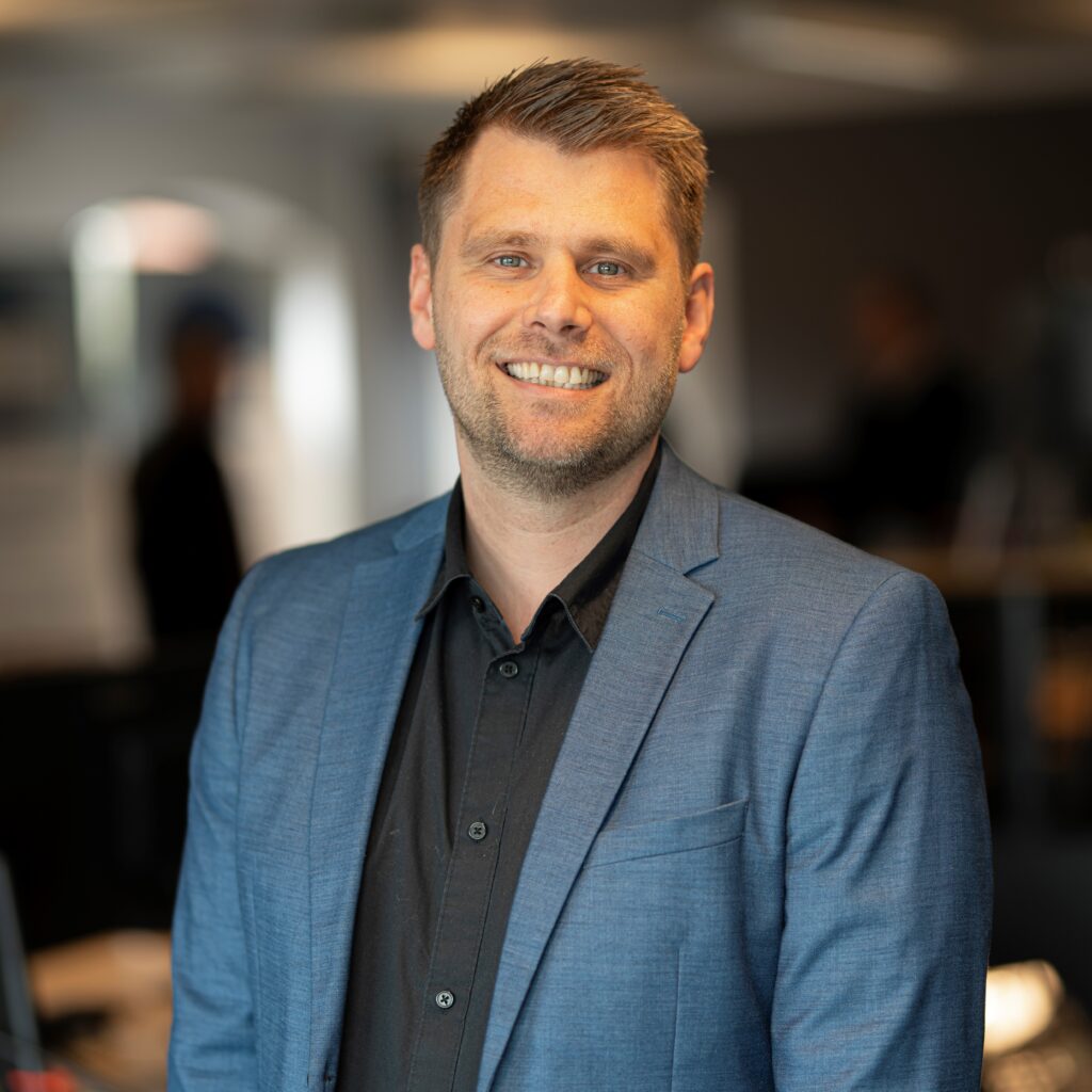 Forsikringsmægler Jesper V. Lang fra V-R Gruppen Forsikringsmæglere